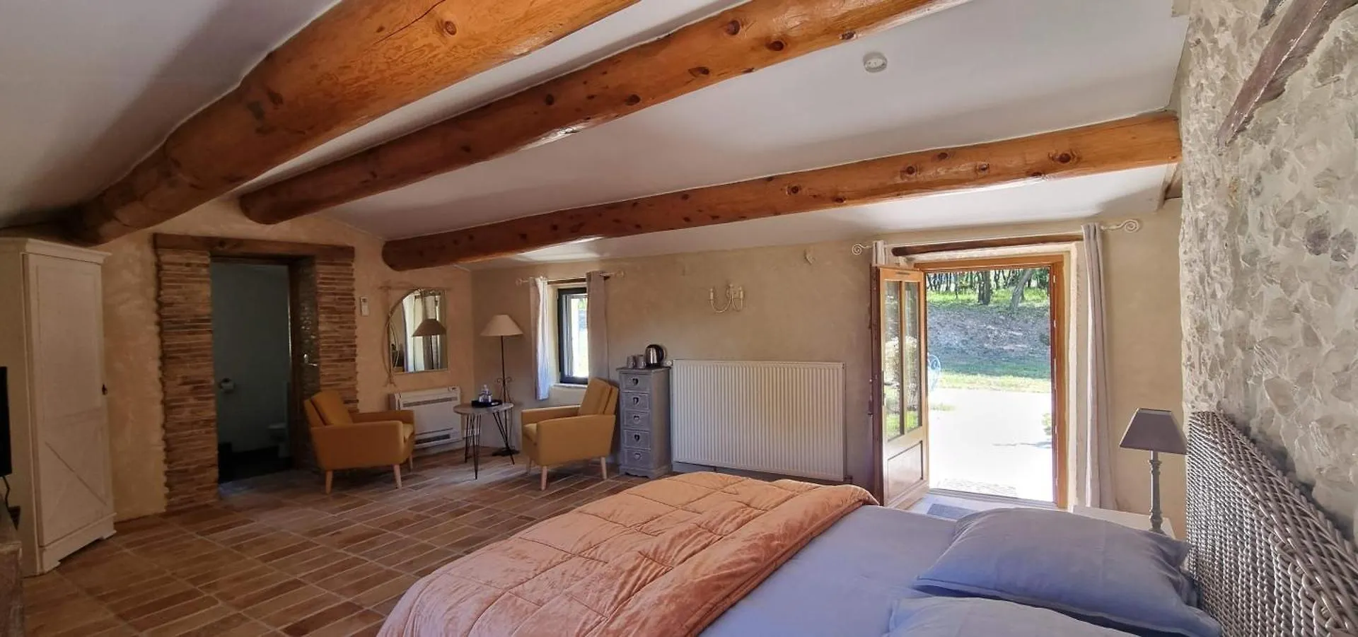 Couette-café Bed and Breakfast Mas De La Lance à Roche-Saint-Secret France